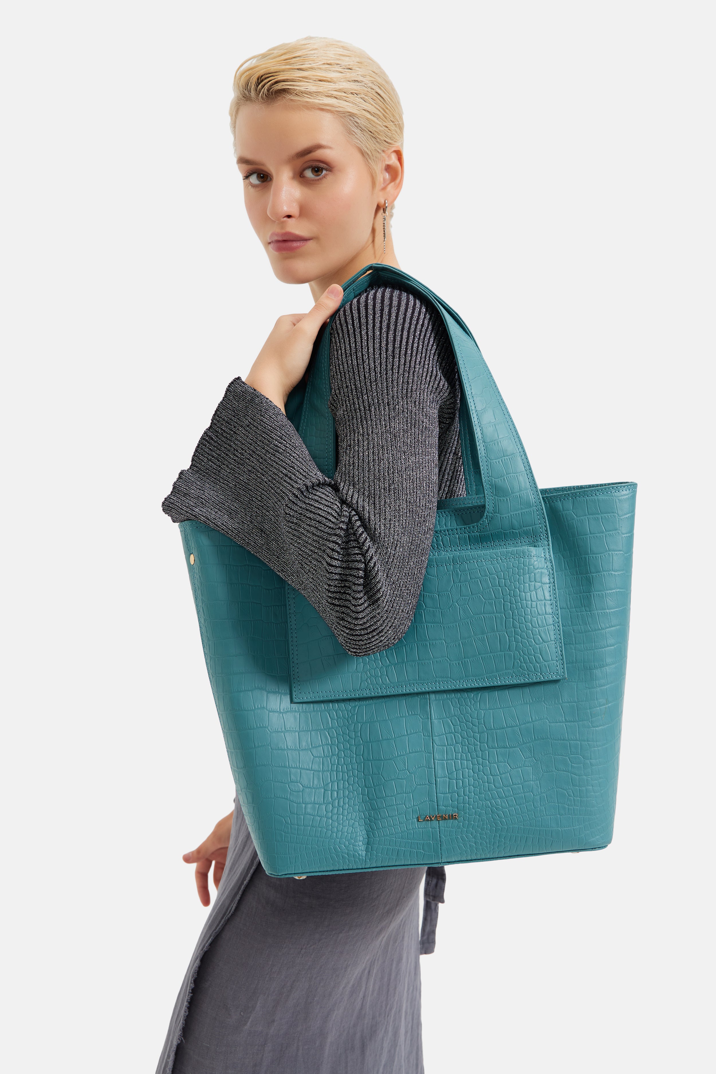 Barbara - Travel Tote Bag - Croco Bondi Blue