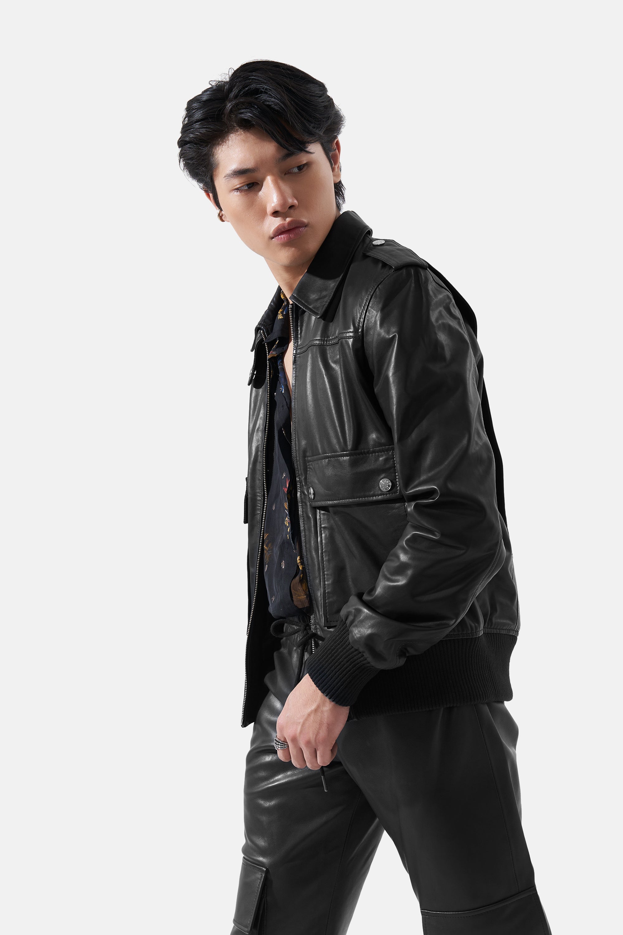 Castor - Leather Bomber Jacket - Black